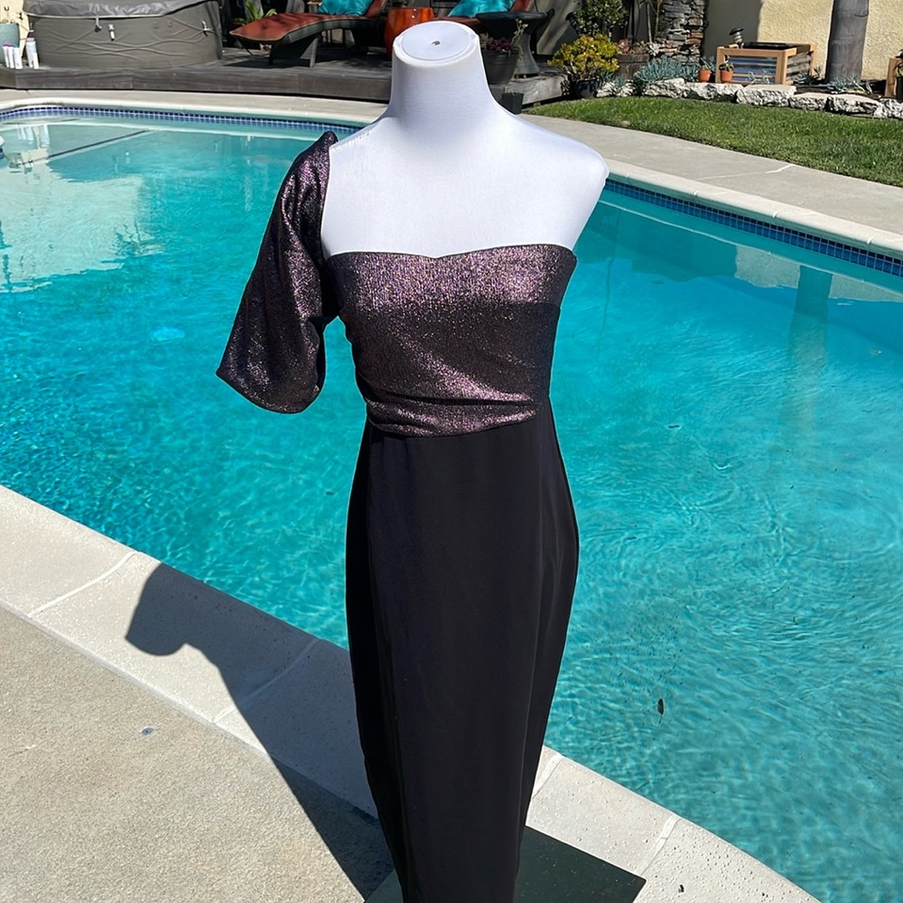 Badgley Mischa Metallic purple and sleek black formal dress | Size 2